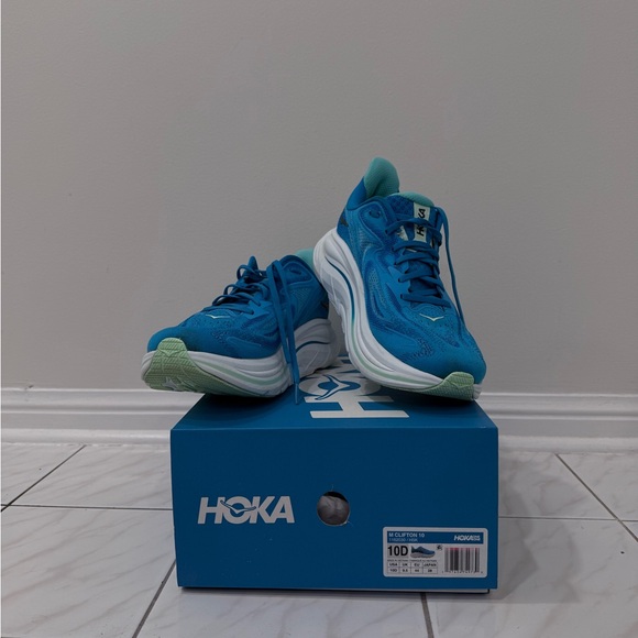 Hoka Vibrant Blue Athletic Shoes - Picture 2 of 2